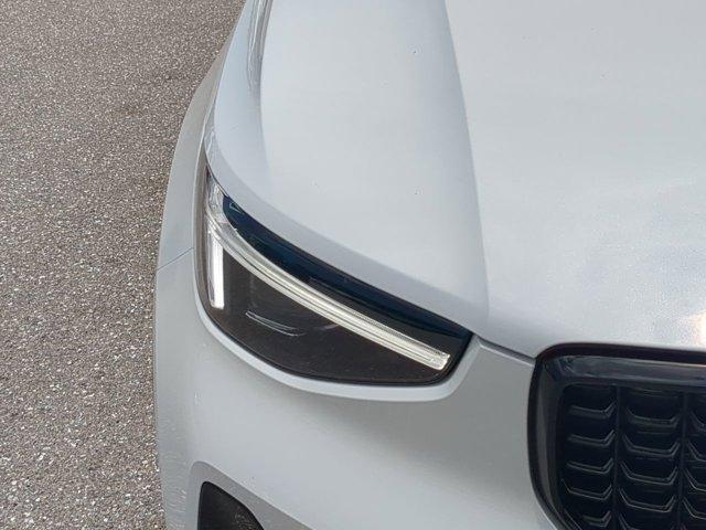 new 2025 Volvo XC40 car, priced at $51,015