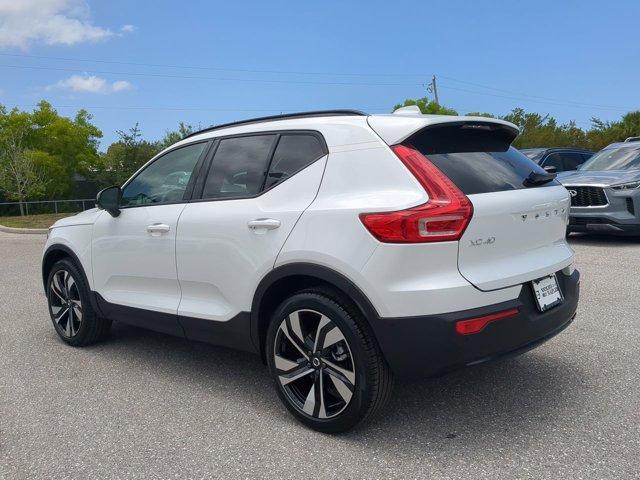 new 2025 Volvo XC40 car, priced at $51,015
