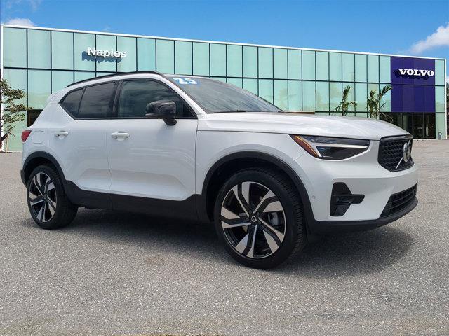 new 2025 Volvo XC40 car, priced at $51,015
