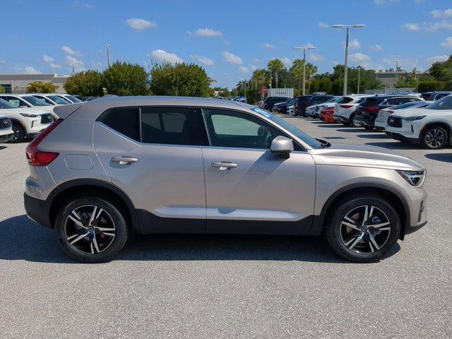 new 2024 Volvo XC40 car, priced at $43,095