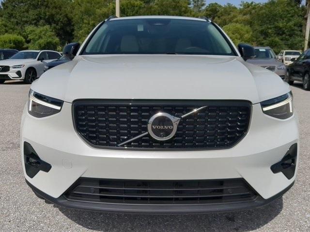 used 2025 Volvo XC40 car