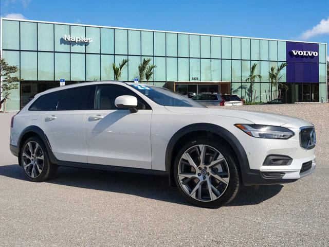 new 2025 Volvo V90 Cross Country car, priced at $70,045