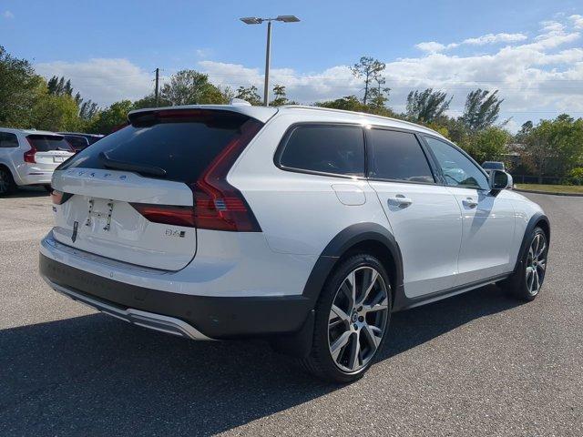 new 2025 Volvo V90 Cross Country car, priced at $70,045