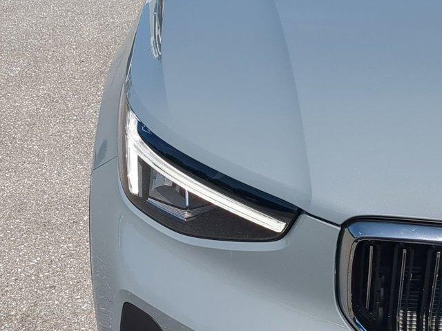 new 2025 Volvo XC40 car, priced at $45,485