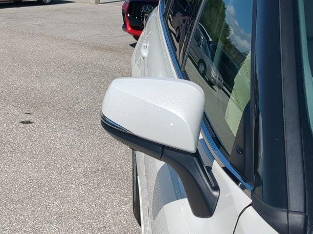 used 2020 Toyota Highlander car, priced at $31,983