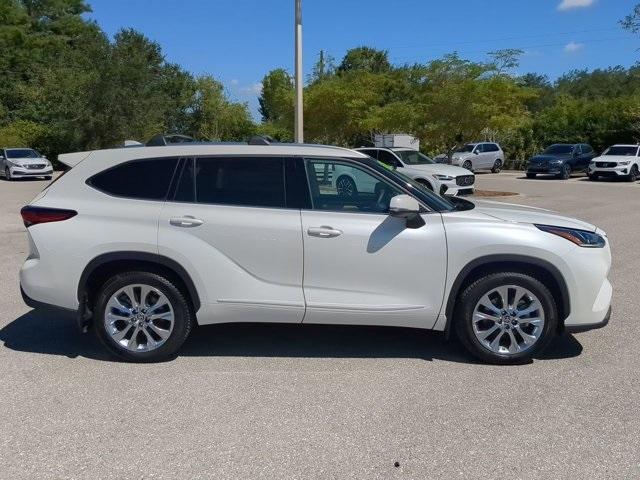 used 2020 Toyota Highlander car, priced at $31,983