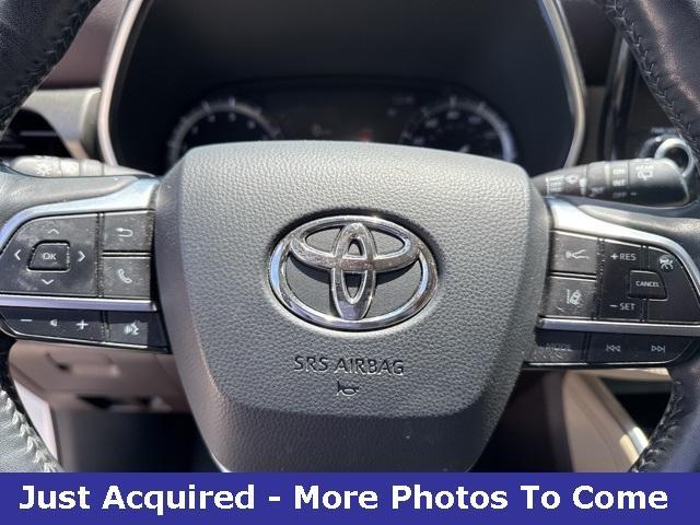 used 2020 Toyota Highlander car, priced at $32,500