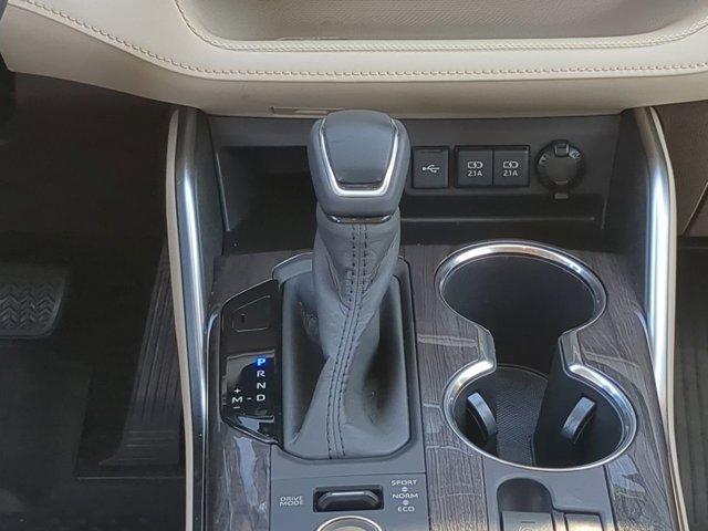 used 2020 Toyota Highlander car, priced at $32,500