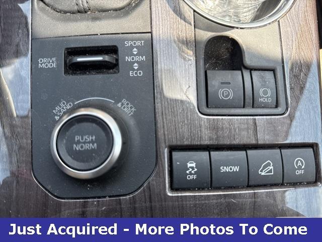 used 2020 Toyota Highlander car, priced at $32,500
