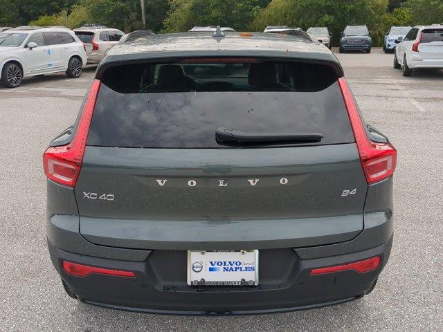 new 2026 Volvo XC40 car