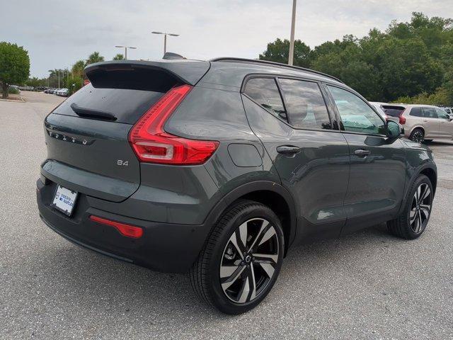 new 2026 Volvo XC40 car