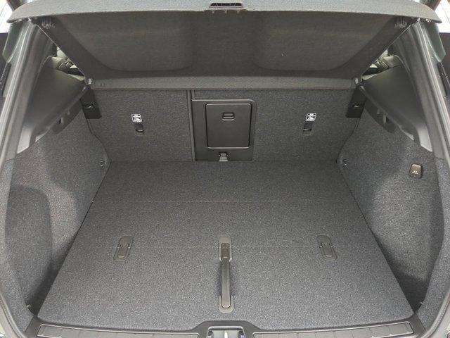 new 2026 Volvo XC40 car