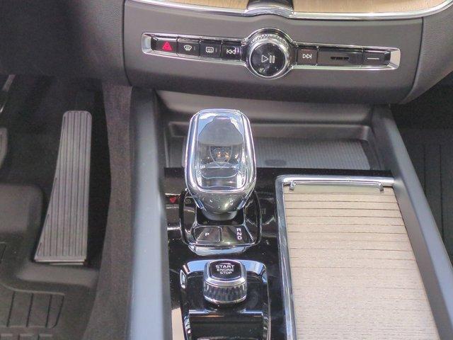 new 2026 Volvo XC60 car, priced at $57,985