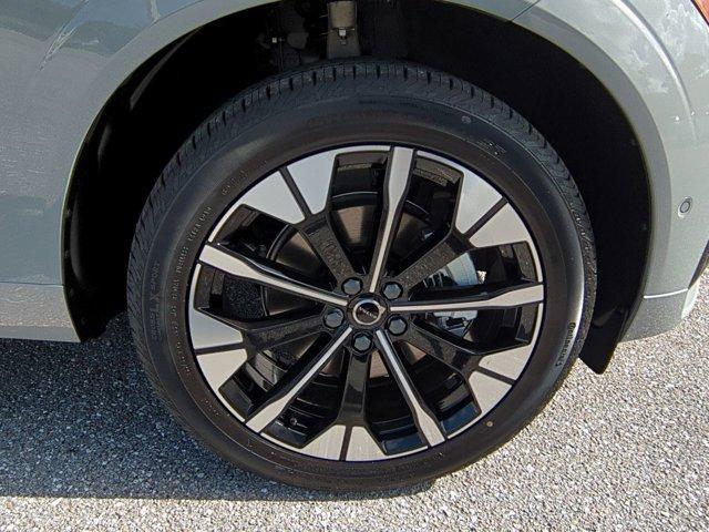 new 2026 Volvo XC60 car, priced at $57,985