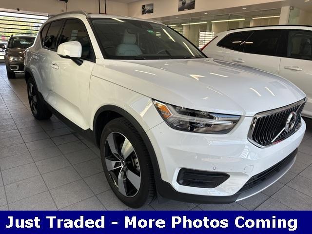 used 2020 Volvo XC40 car, priced at $20,920