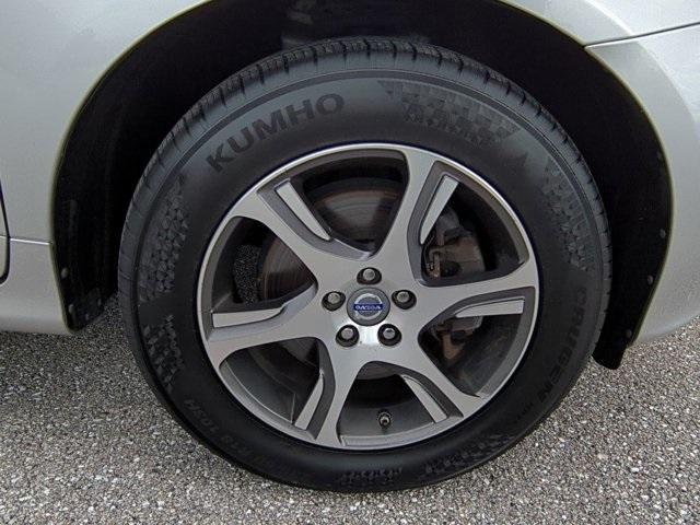 used 2014 Volvo XC60 car, priced at $12,480
