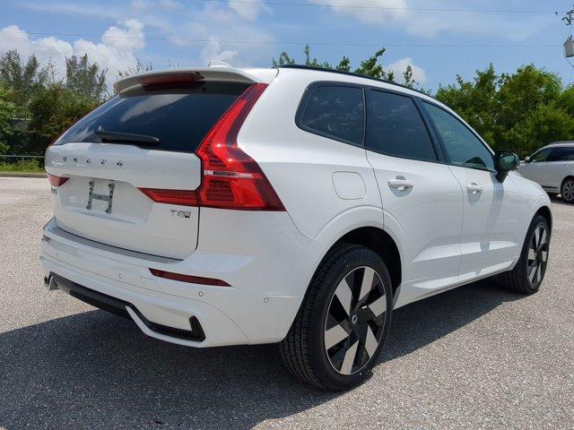 new 2025 Volvo XC60 Plug-In Hybrid car