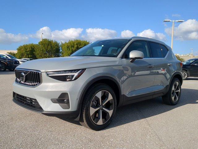 new 2025 Volvo XC40 car, priced at $48,315