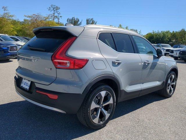 new 2025 Volvo XC40 car, priced at $45,485