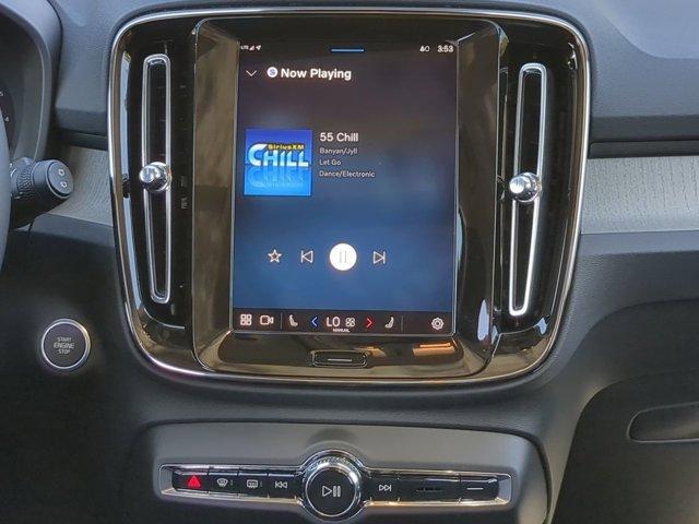 new 2025 Volvo XC40 car, priced at $45,485