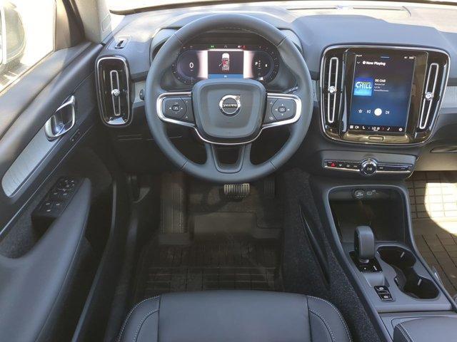 new 2025 Volvo XC40 car, priced at $45,485