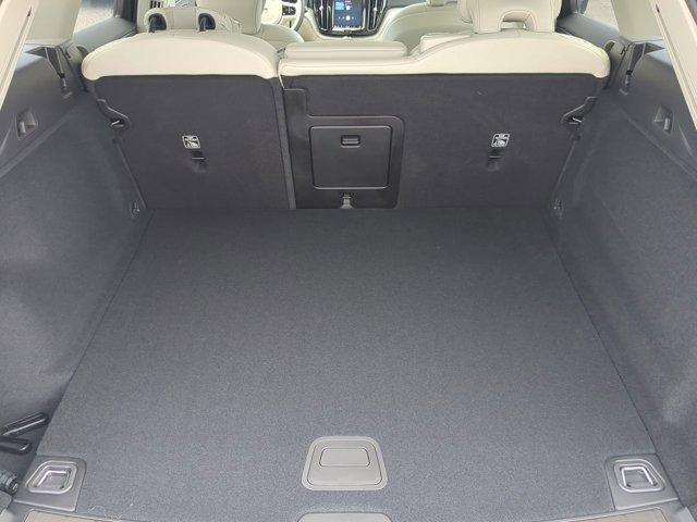 new 2025 Volvo XC60 car, priced at $55,360