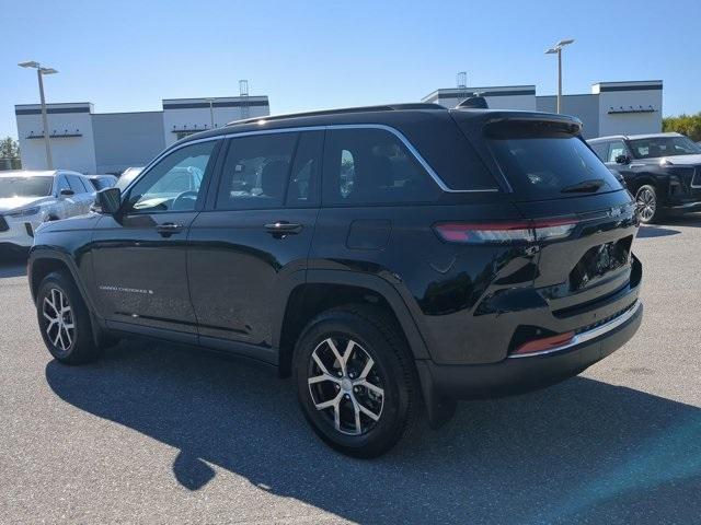 used 2024 Jeep Grand Cherokee car, priced at $38,522