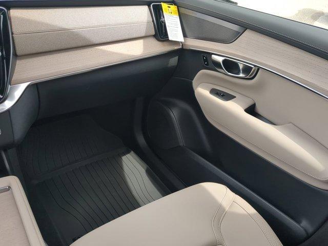 new 2026 Volvo XC90 car, priced at $71,825