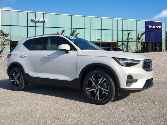 new 2025 Volvo XC40 car, priced at $43,045