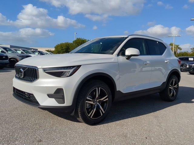 new 2025 Volvo XC40 car, priced at $43,045