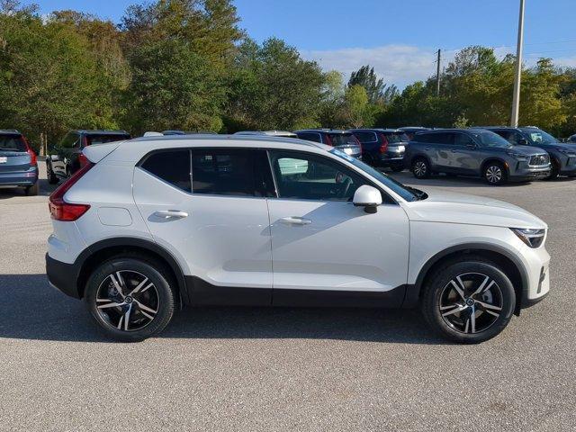 new 2025 Volvo XC40 car, priced at $43,045