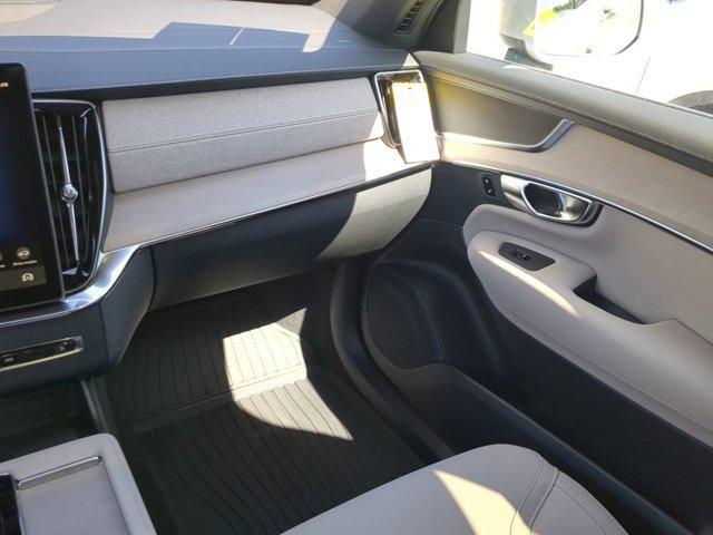 new 2025 Volvo XC90 car, priced at $66,355