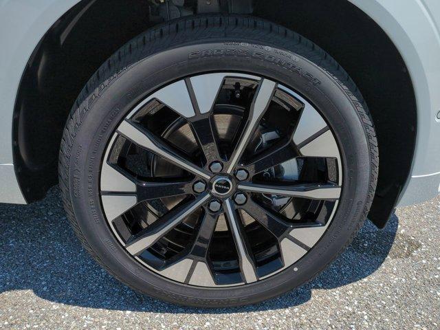 new 2026 Volvo XC60 car, priced at $56,825