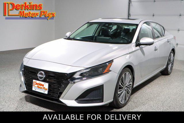 used 2023 Nissan Altima car, priced at $21,995