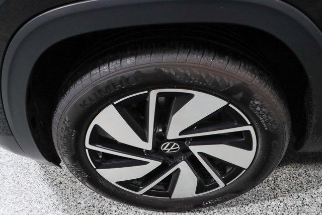 used 2024 Volkswagen Atlas car, priced at $36,995