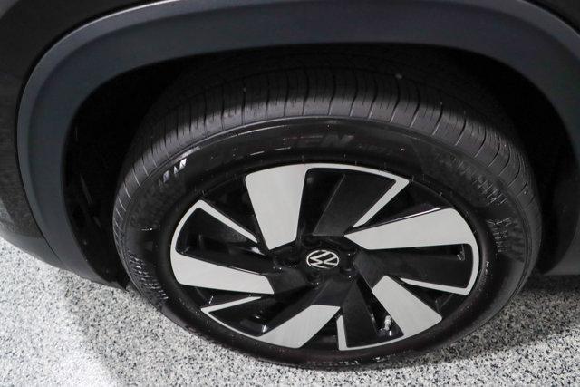 used 2024 Volkswagen Atlas Cross Sport car, priced at $34,595