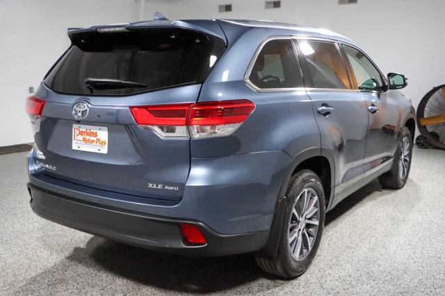 used 2019 Toyota Highlander car, priced at $24,595