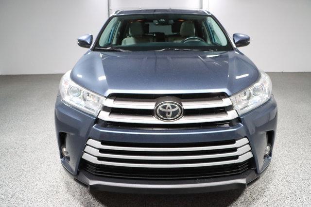 used 2019 Toyota Highlander car, priced at $24,595