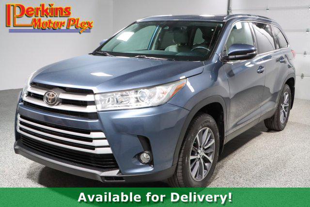 used 2019 Toyota Highlander car, priced at $24,595