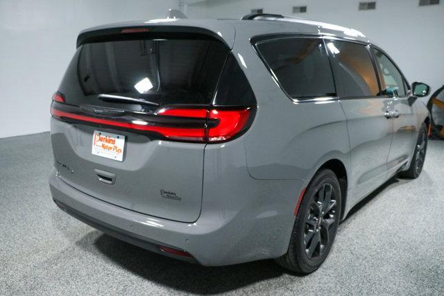 used 2021 Chrysler Pacifica car, priced at $26,995