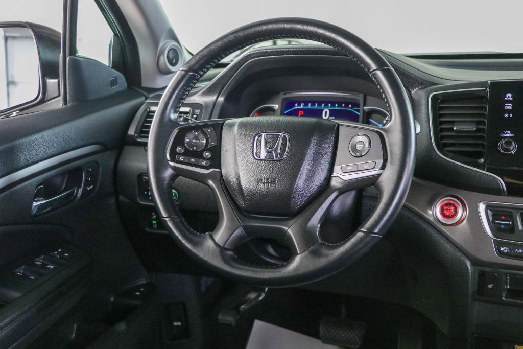 used 2022 Honda Pilot car, priced at $34,995