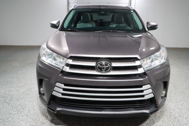 used 2019 Toyota Highlander car, priced at $23,995
