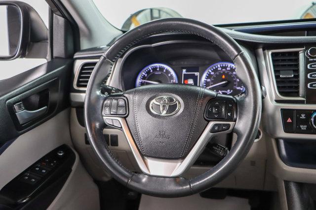 used 2019 Toyota Highlander car, priced at $23,995