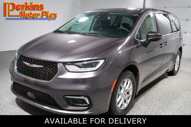 used 2023 Chrysler Pacifica car, priced at $23,995