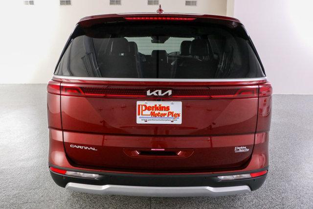 used 2024 Kia Carnival car, priced at $37,895