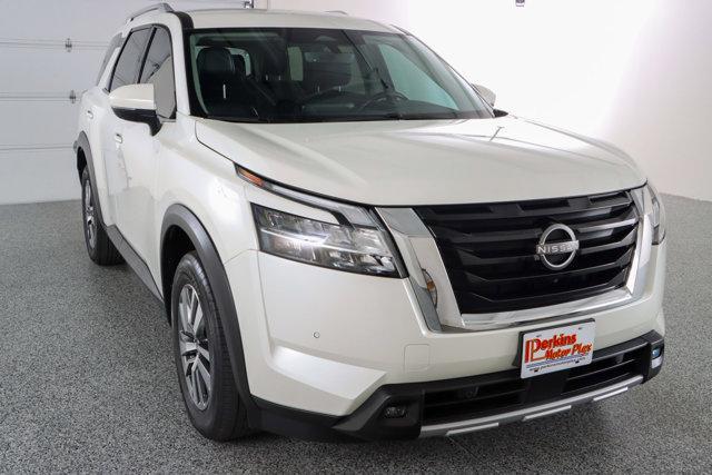 used 2023 Nissan Pathfinder car, priced at $34,895