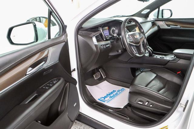 used 2023 Cadillac XT5 car, priced at $35,595