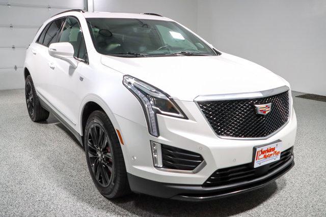 used 2023 Cadillac XT5 car, priced at $35,595