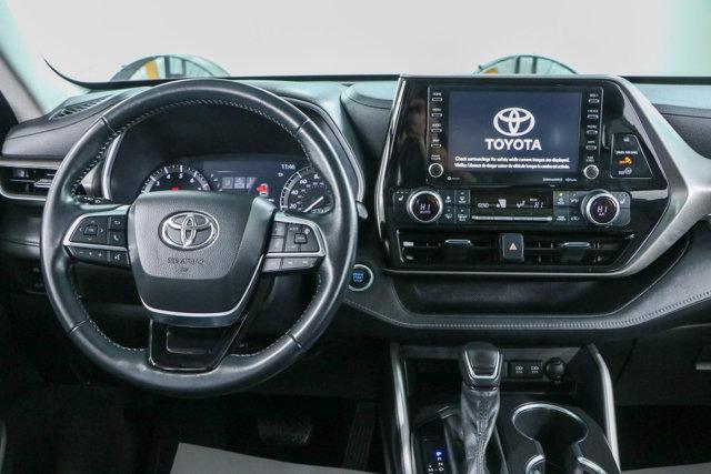 used 2020 Toyota Highlander car, priced at $28,995