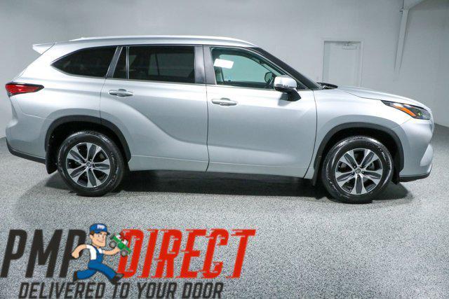 used 2023 Toyota Highlander car, priced at $37,595